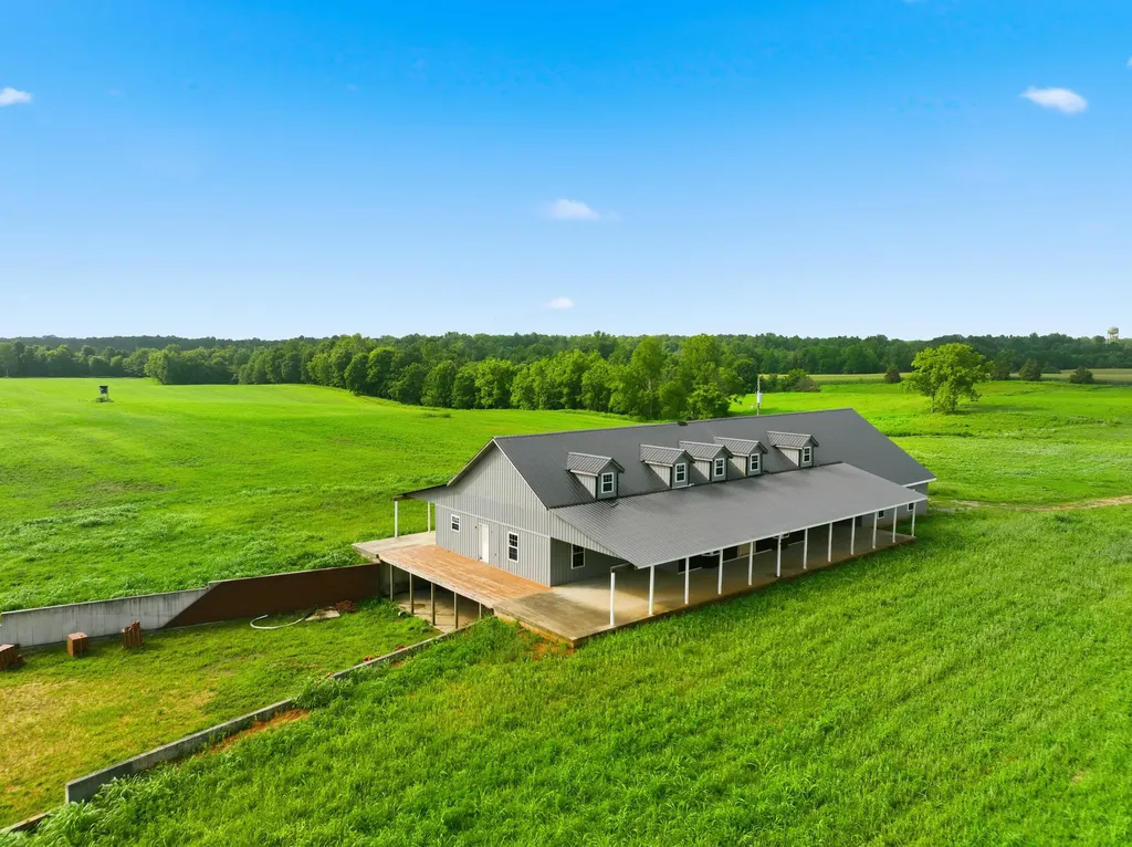 7255 Kentucky 70 Liberty KY 42539
