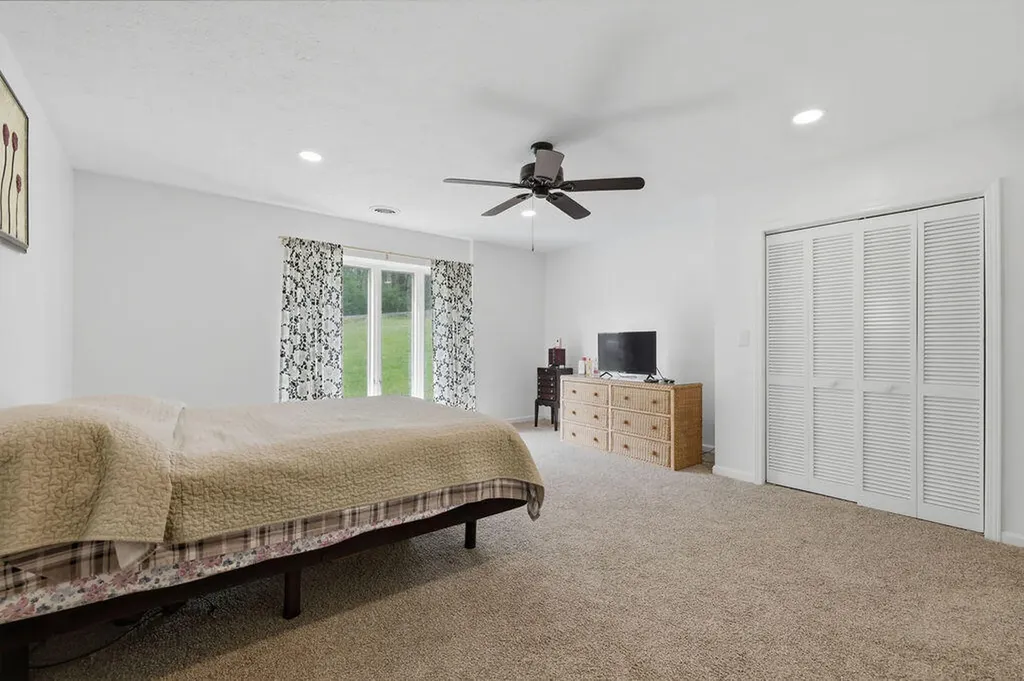 1601 Shallow Creek Circle Paducah KY 42001