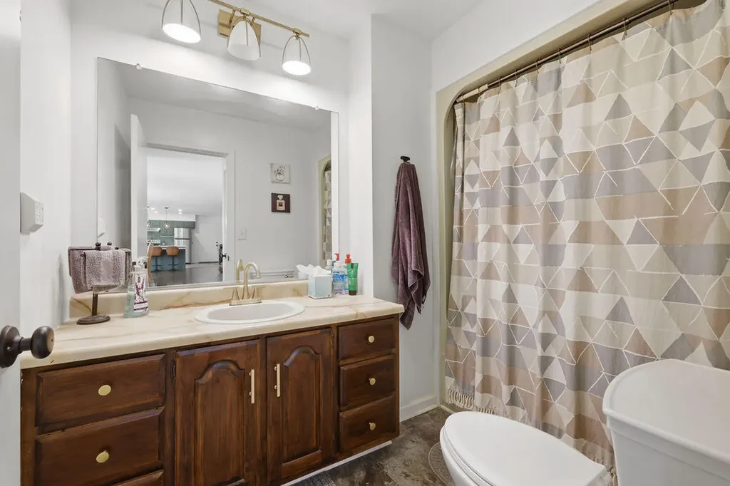 1601 Shallow Creek Circle Paducah KY 42001