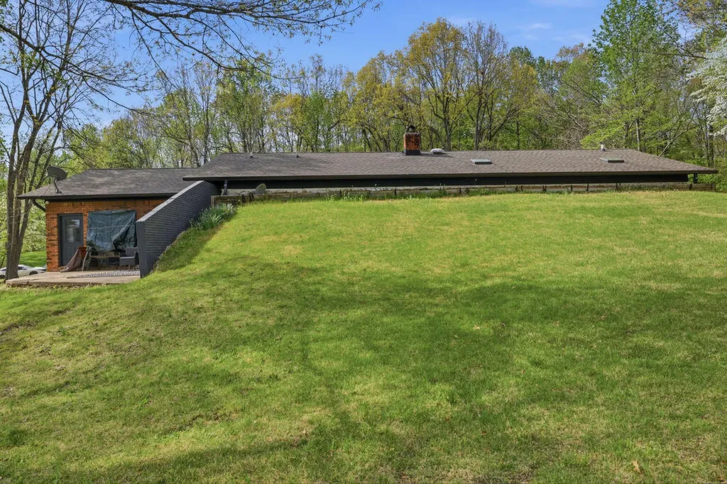 1601 Shallow Creek Circle Paducah KY 42001