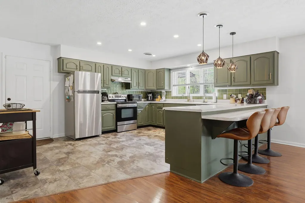 1601 Shallow Creek Circle Paducah KY 42001