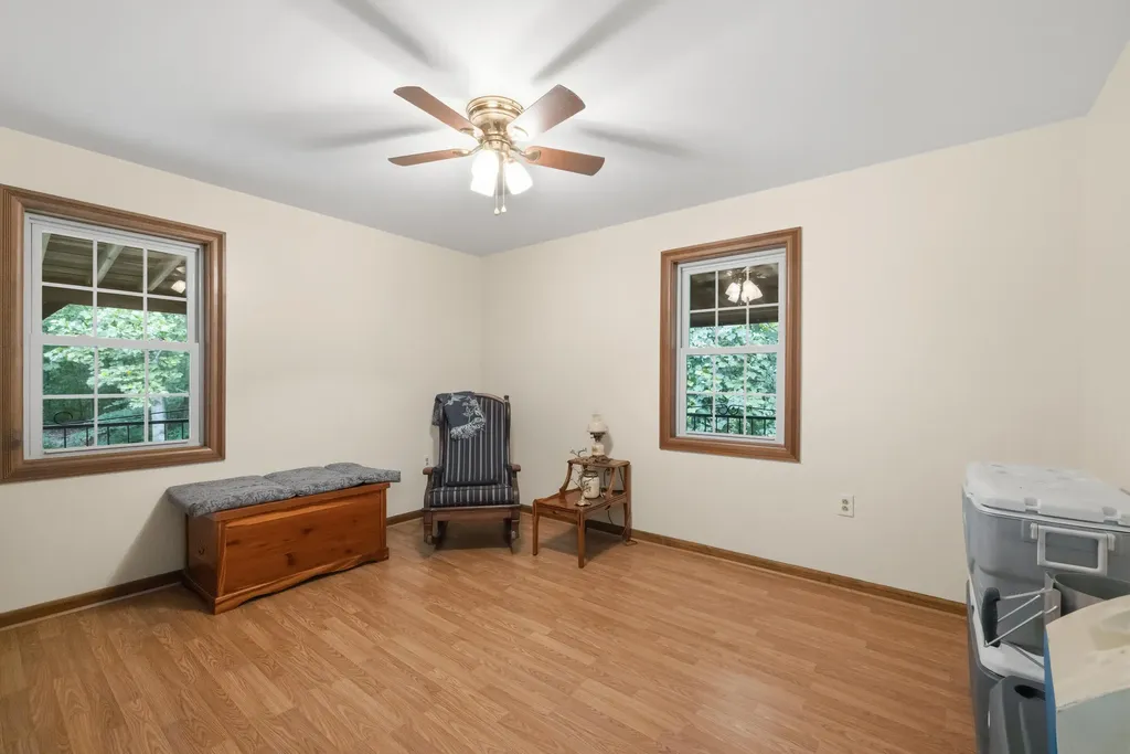 582 High Ridge Tower Road Middleburg KY 42541