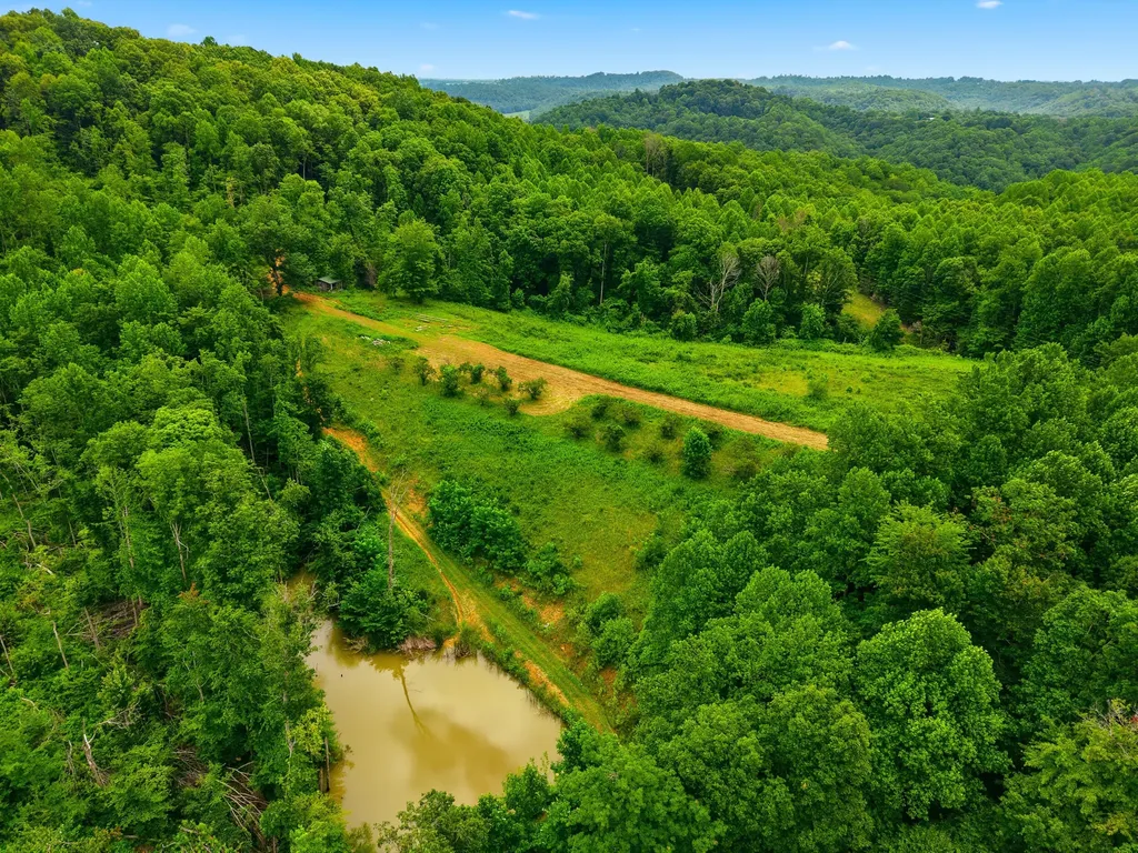 582 High Ridge Tower Road Middleburg KY 42541