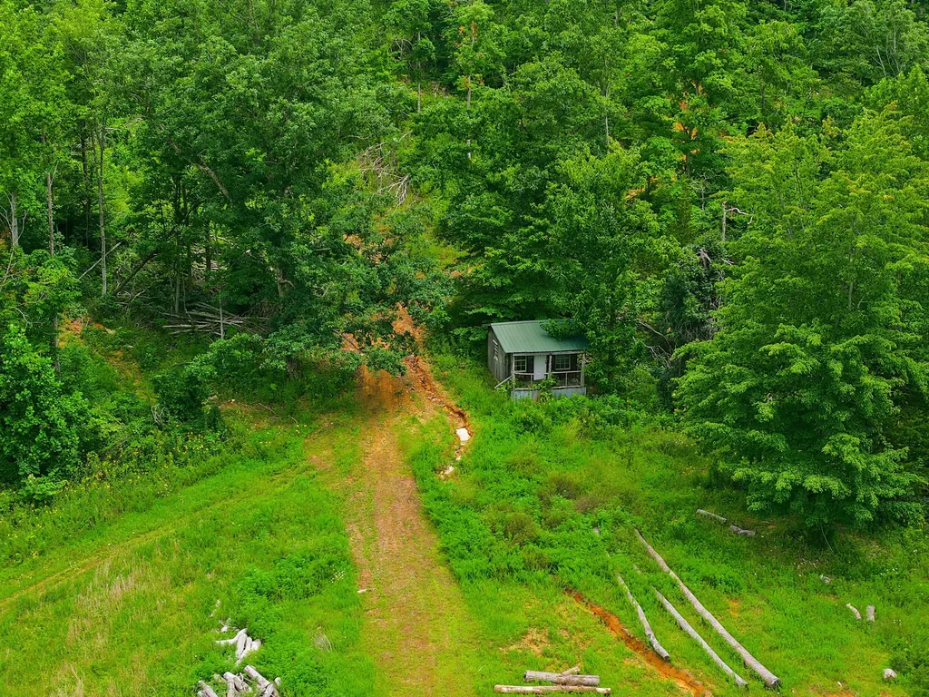 582 High Ridge Tower Road Middleburg KY 42541