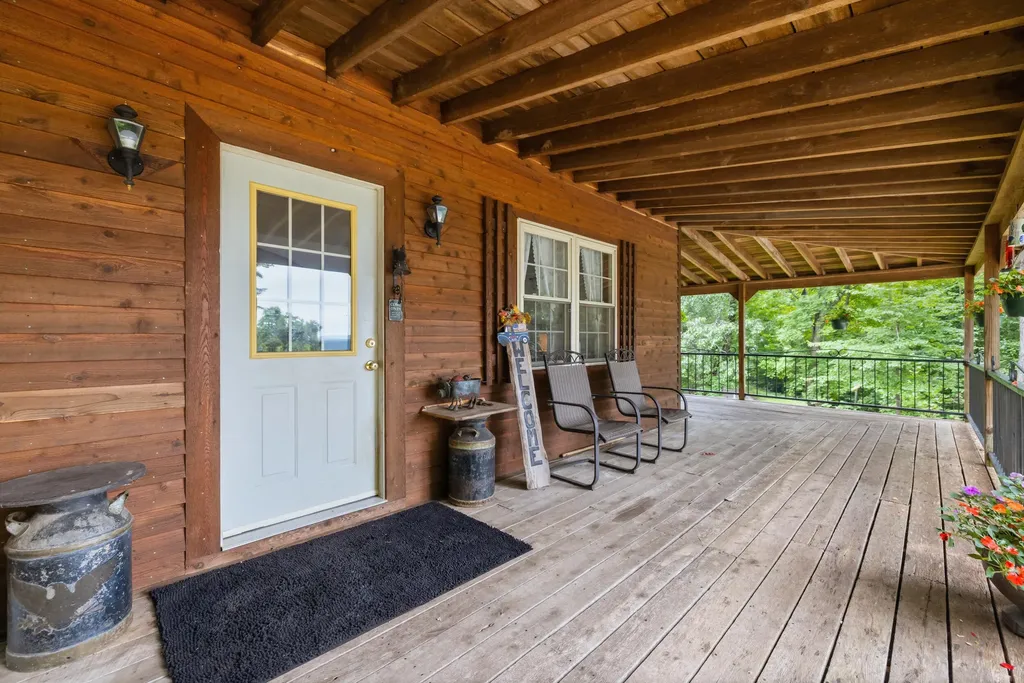 582 High Ridge Tower Road Middleburg KY 42541