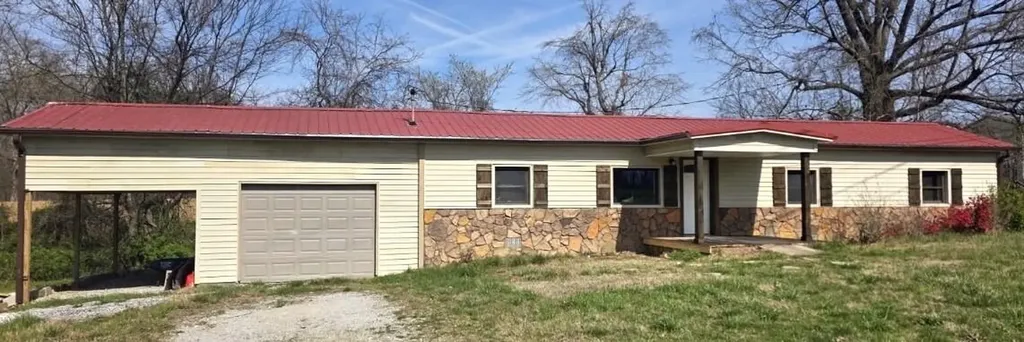 9110 Old Madisonville Road Hopkinsville KY 42240