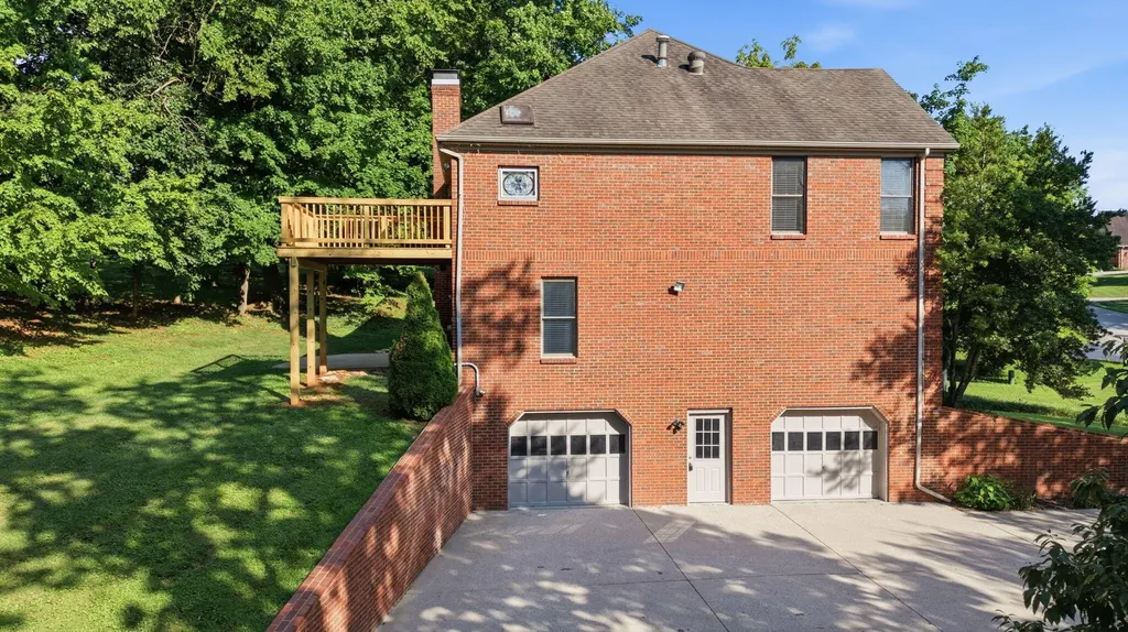 1215 Discher Drive Frankfort KY 40601