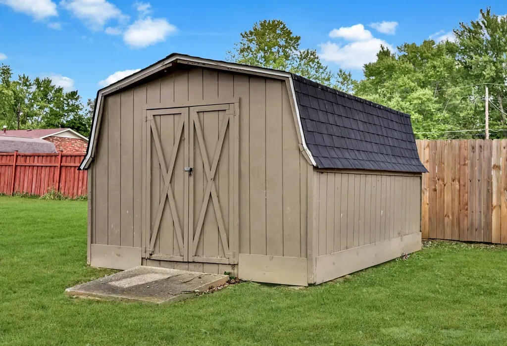 207 Donna Drive Hopkinsville KY 42240