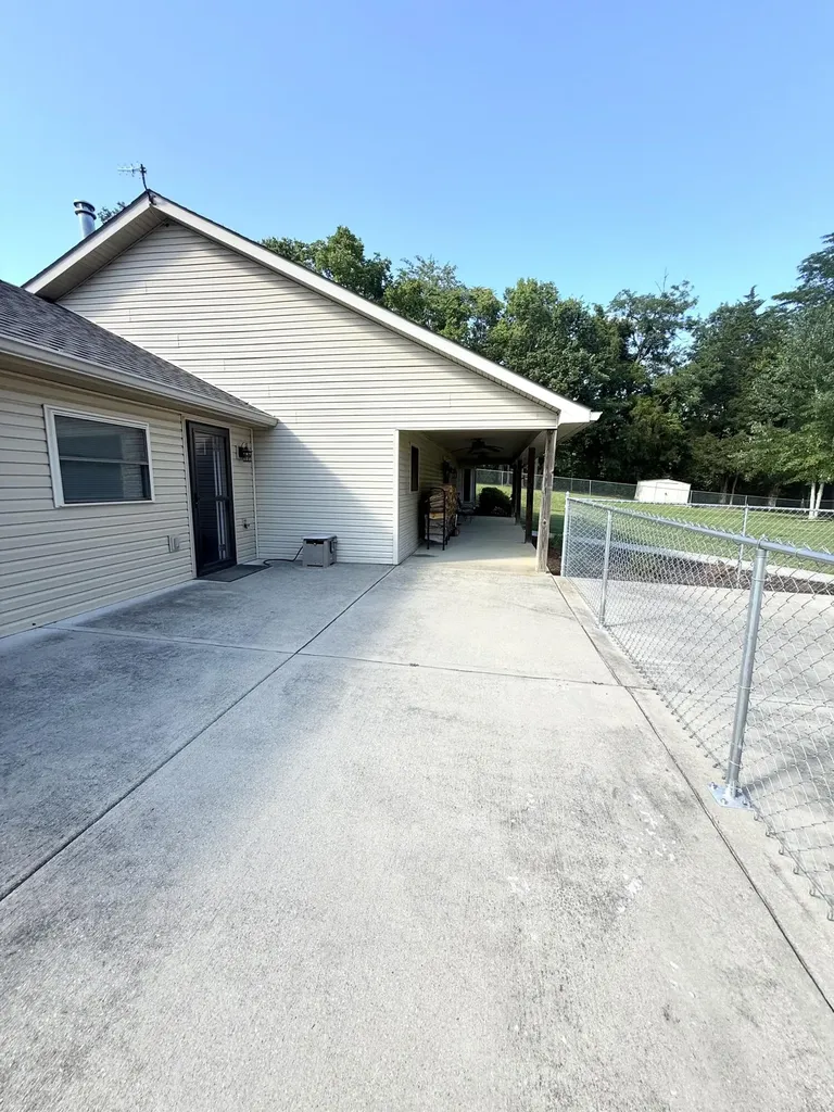 441 Drakes Creek Road Crab Orchard KY 40419