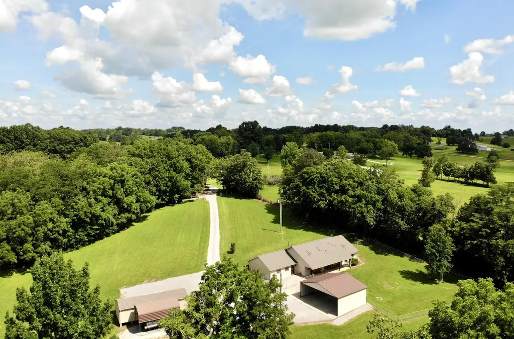 441 Drakes Creek Road Crab Orchard KY 40419
