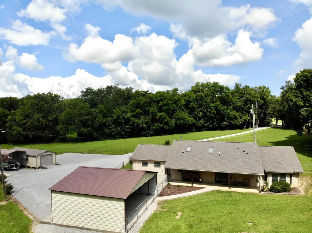 441 Drakes Creek Road Crab Orchard KY 40419