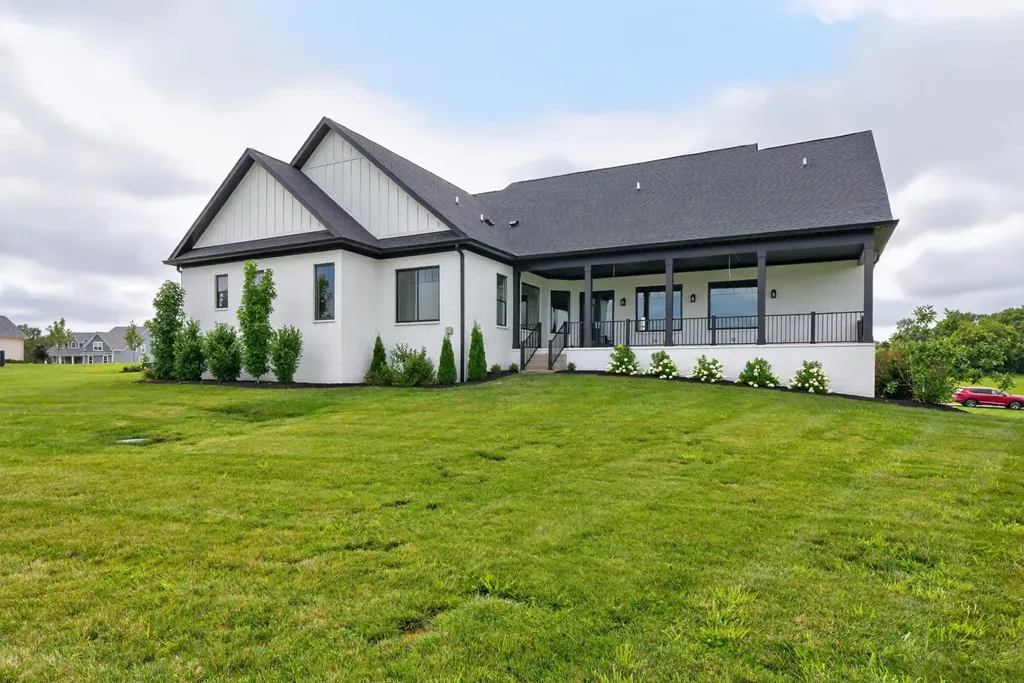 123 Rocky Waters Way Georgetown KY 40324
