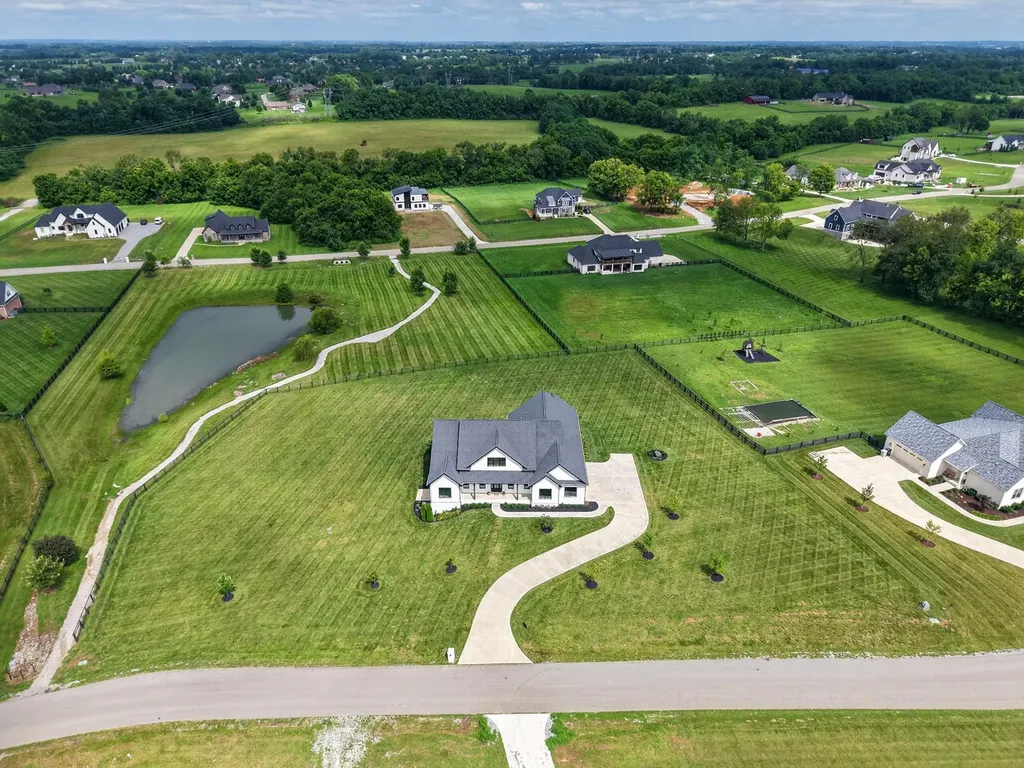 123 Rocky Waters Way Georgetown KY 40324