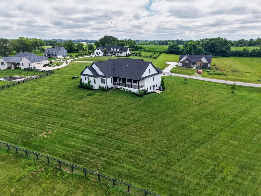 123 Rocky Waters Way Georgetown KY 40324
