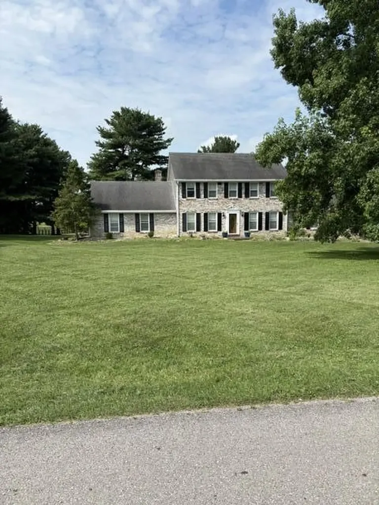 Nicholasville KY, 109 Barkley