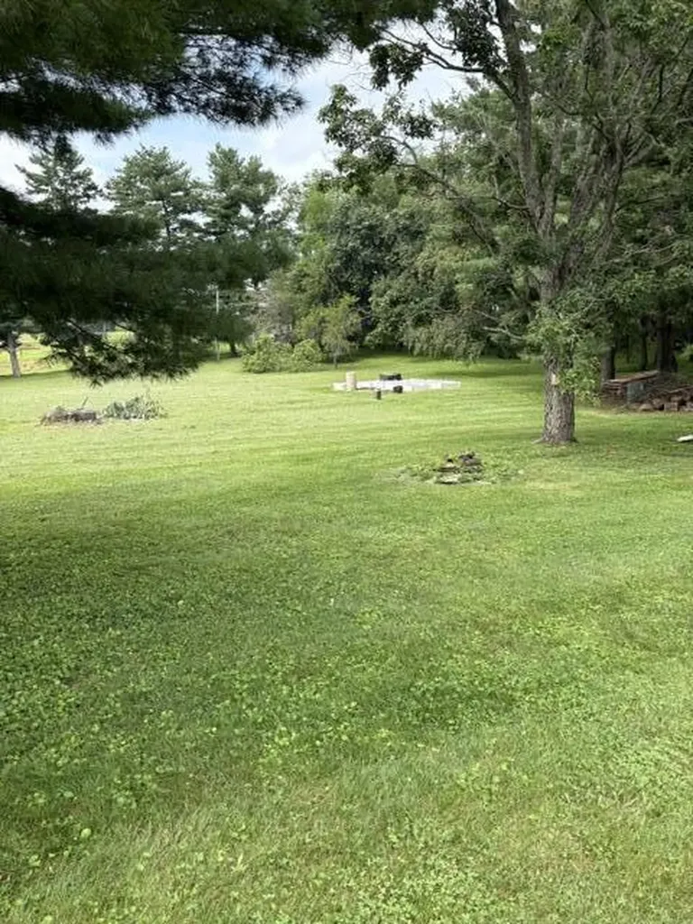 109 Barkley Nicholasville KY 40356
