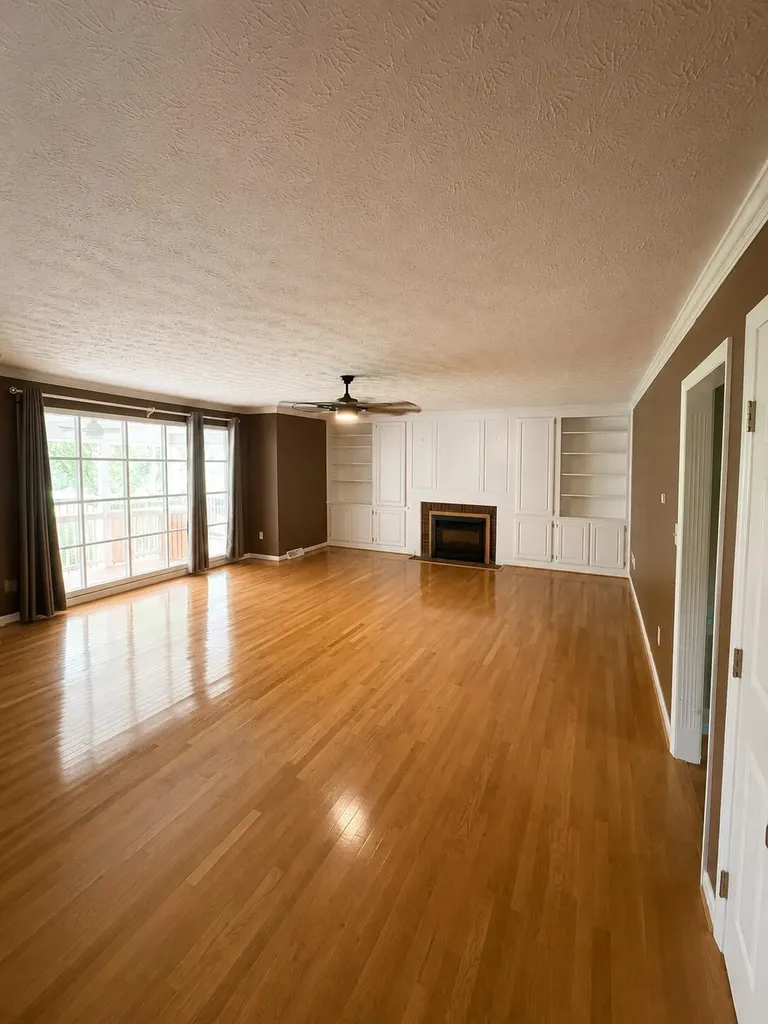 109 Barkley Nicholasville KY 40356