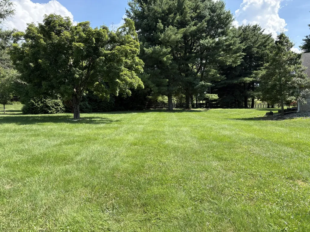 109 Barkley Nicholasville KY 40356
