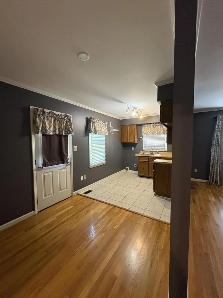 109 Barkley Nicholasville KY 40356