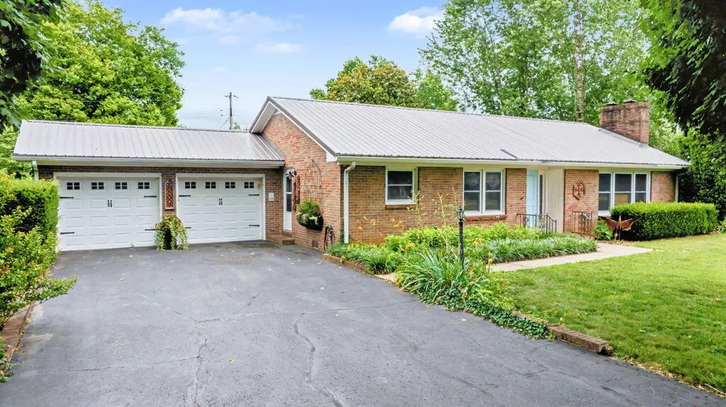 3614 Lafayette Road Hopkinsville KY 42240