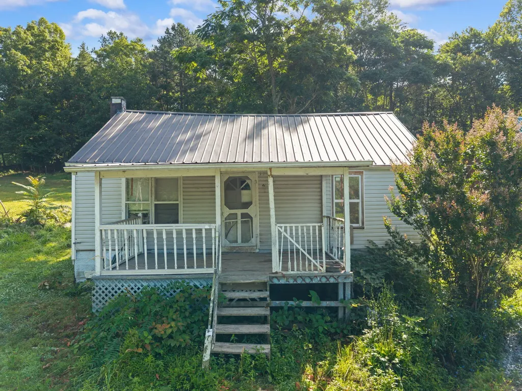 9340 Kentucky 587 Mckee KY 40447