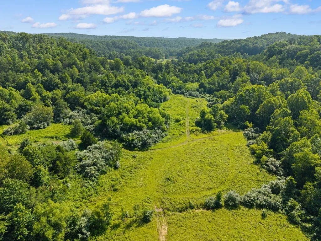 9340 Kentucky 587 Mckee KY 40447
