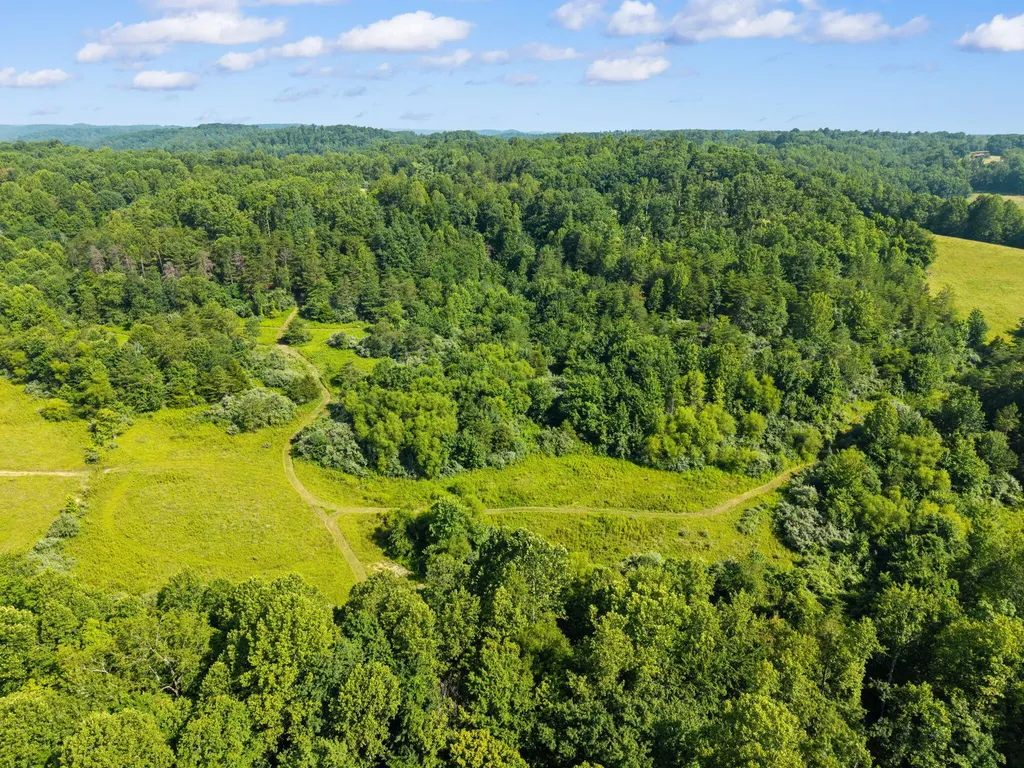 9340 Kentucky 587 Mckee KY 40447