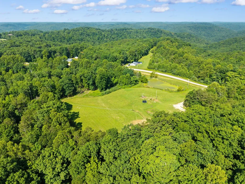 9340 Kentucky 587 Mckee KY 40447