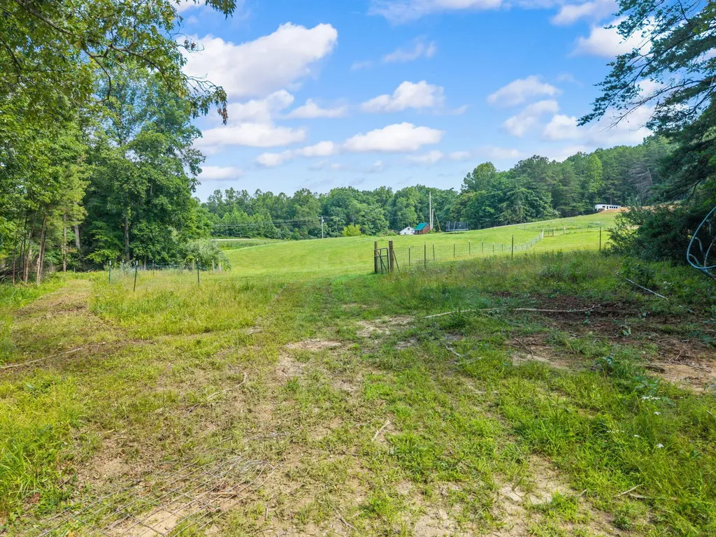 9340 Kentucky 587 Mckee KY 40447