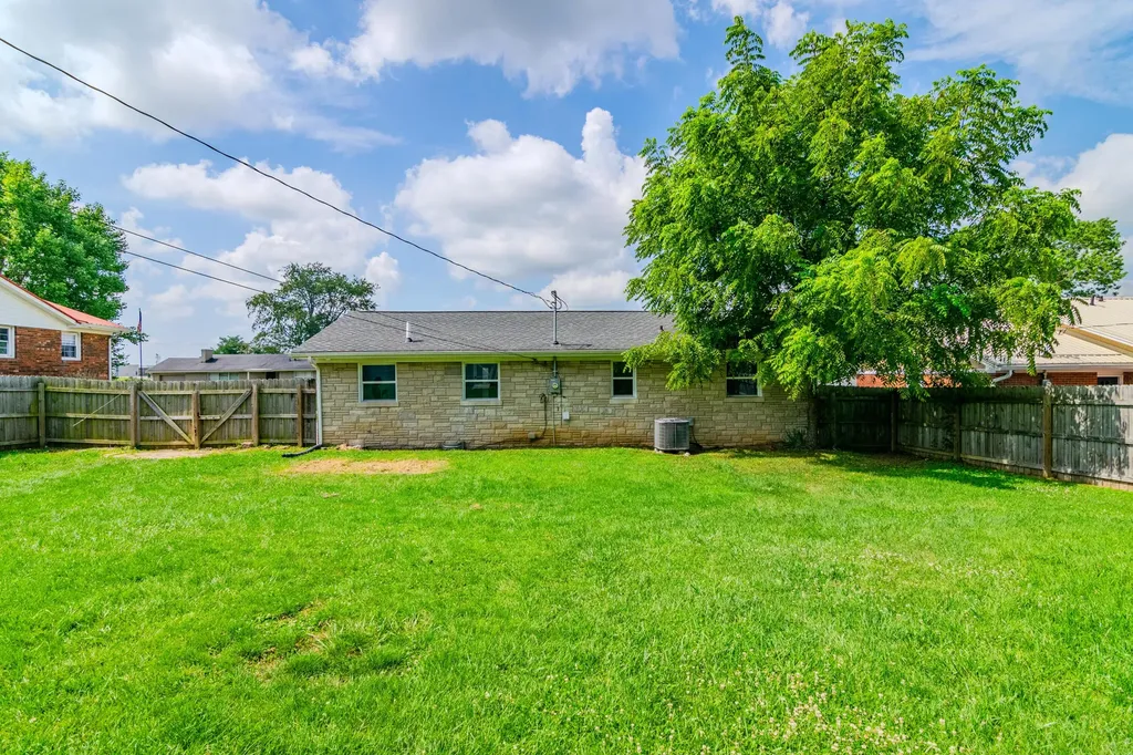 10 Chickadee Lane Winchester KY 40391