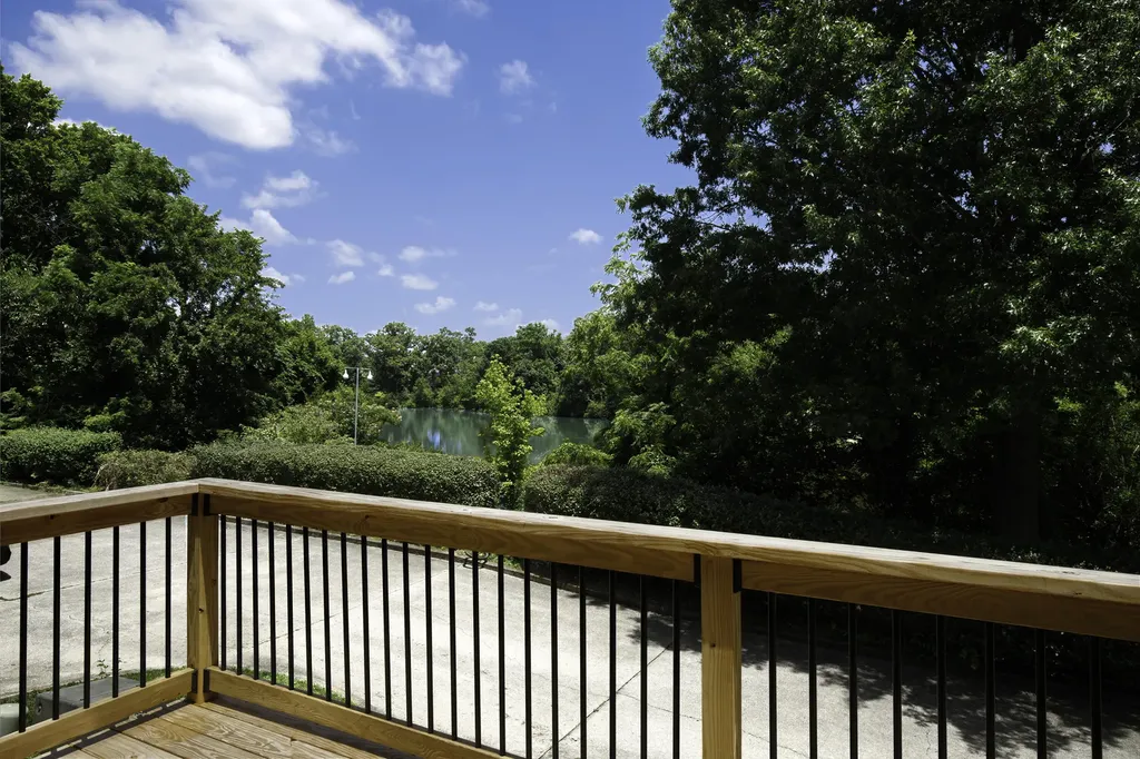 3385 Cove Lake Drive Lexington KY 40515