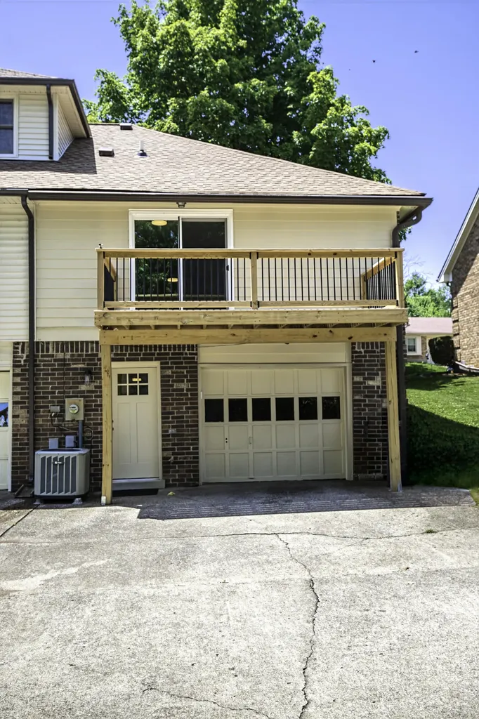 3385 Cove Lake Drive Lexington KY 40515