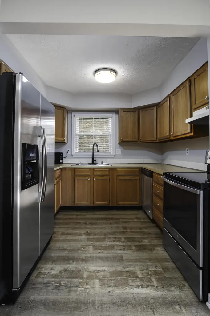 3385 Cove Lake Drive Lexington KY 40515