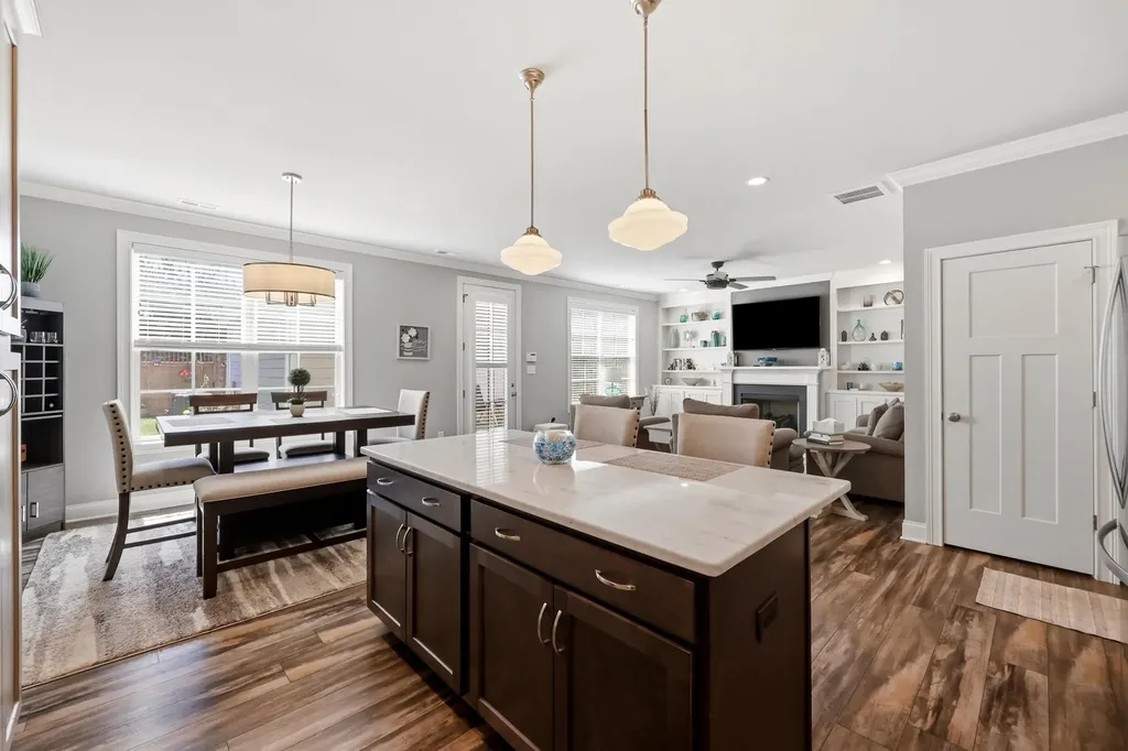 2221 Patchen Lake Lane Lexington KY 40505