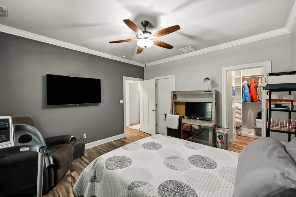 2221 Patchen Lake Lane Lexington KY 40505
