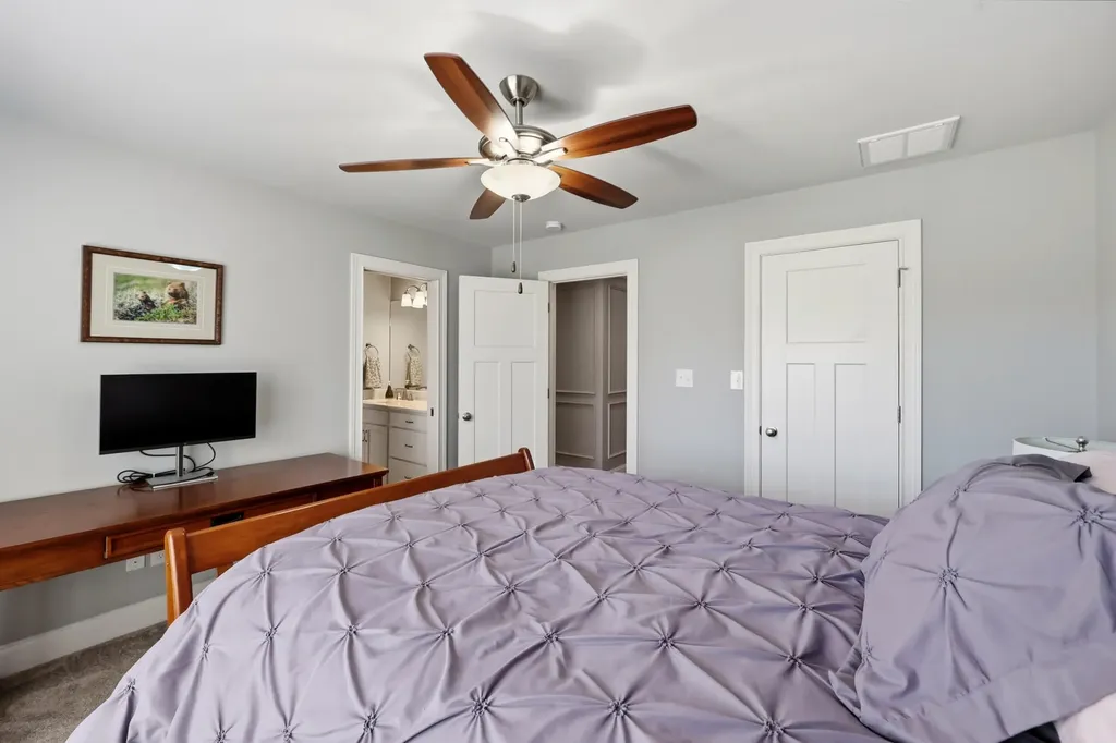 2221 Patchen Lake Lane Lexington KY 40505