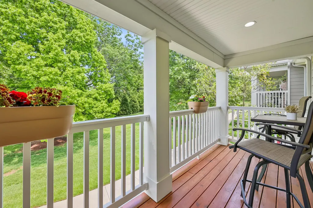 2221 Patchen Lake Lane Lexington KY 40505