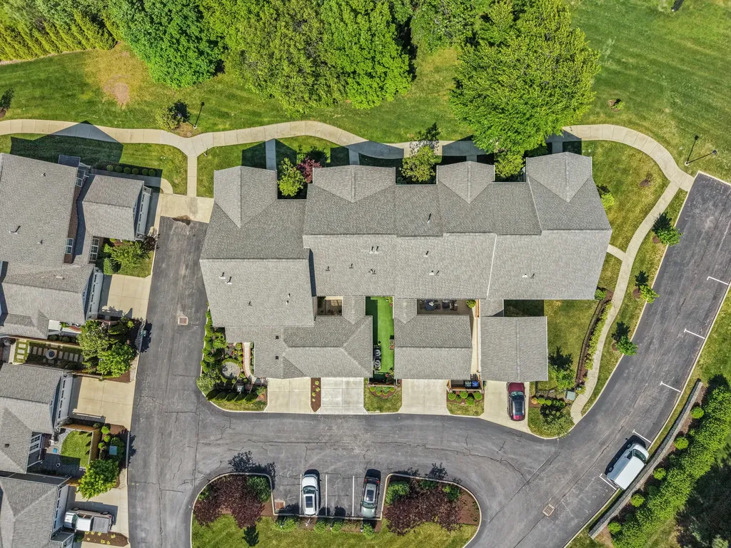 2221 Patchen Lake Lane Lexington KY 40505