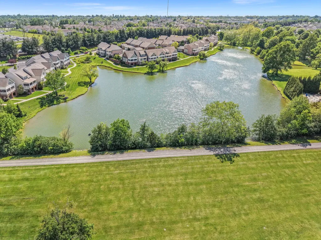 2221 Patchen Lake Lane Lexington KY 40505