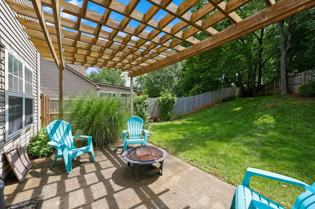 1072 Wyndham Hills Drive Lexington KY 40514