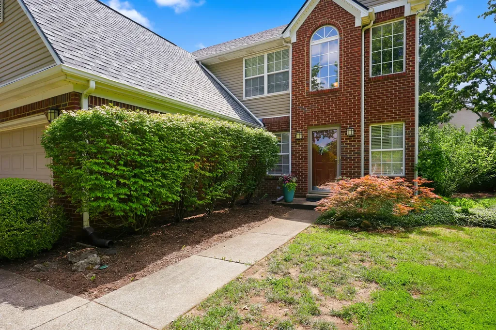 1072 Wyndham Hills Drive Lexington KY 40514
