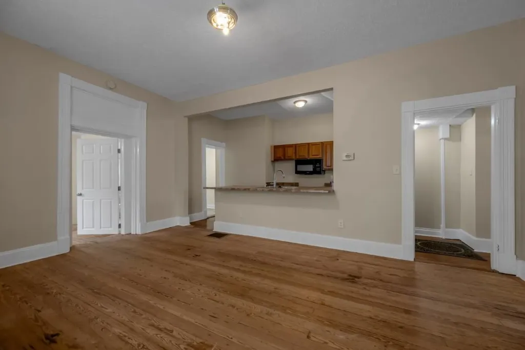 33 Mentelle Park Lexington KY 40502