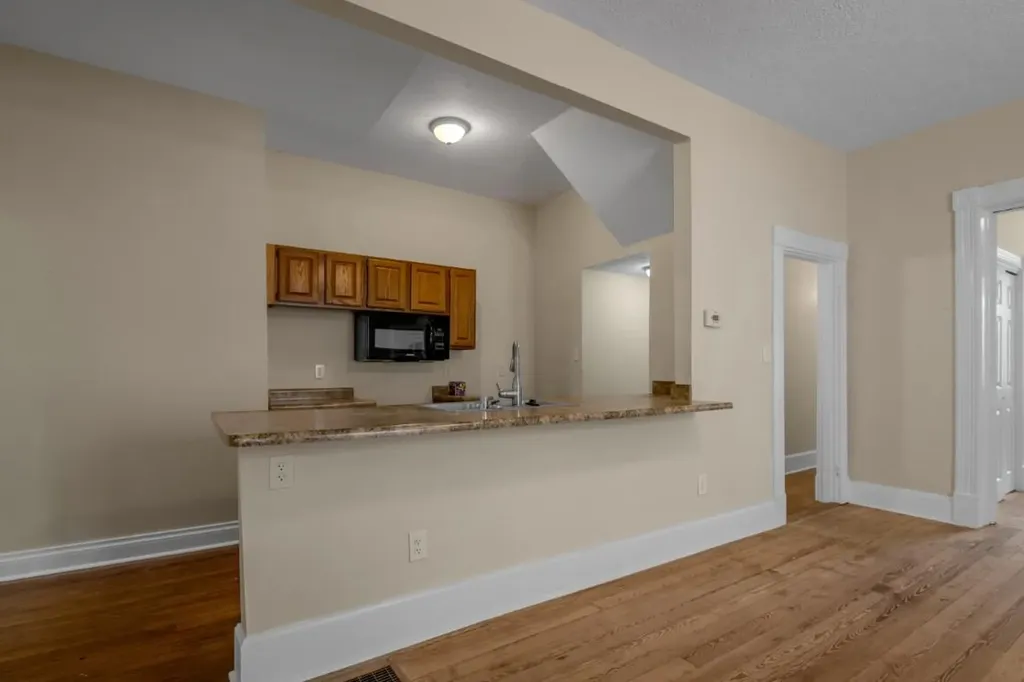 33 Mentelle Park Lexington KY 40502