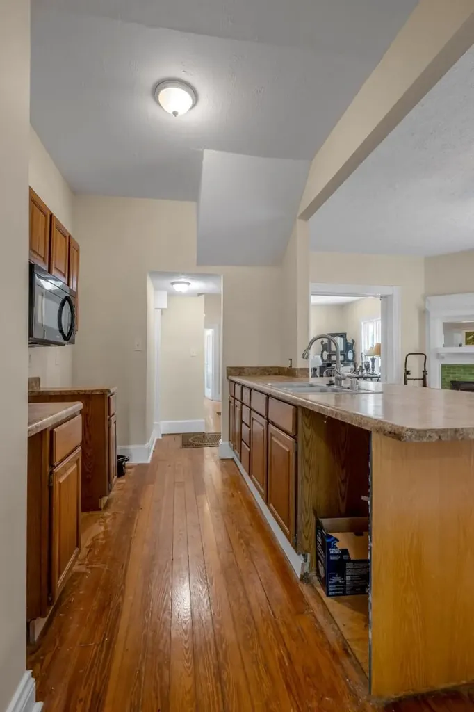 33 Mentelle Park Lexington KY 40502
