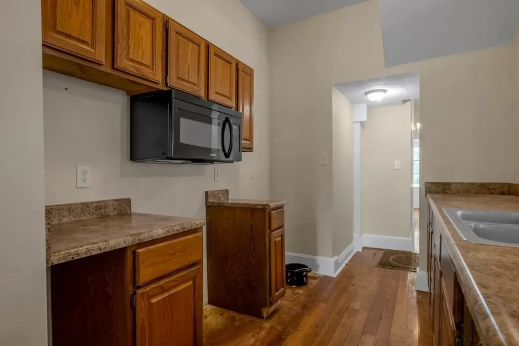 33 Mentelle Park Lexington KY 40502