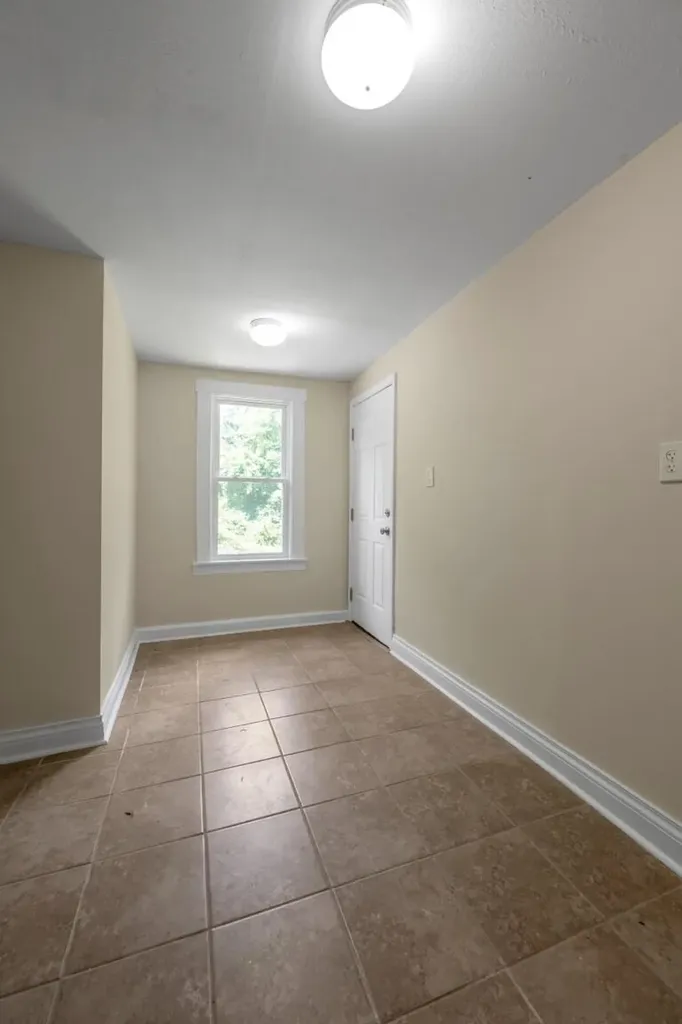 33 Mentelle Park Lexington KY 40502