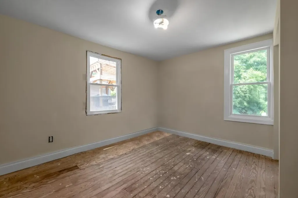 33 Mentelle Park Lexington KY 40502