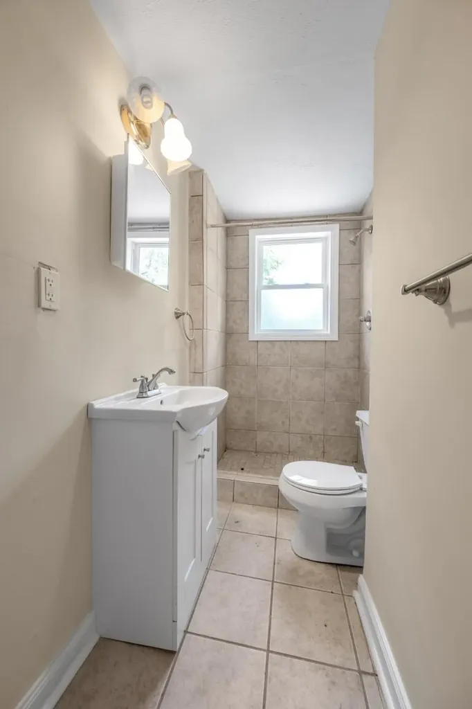 33 Mentelle Park Lexington KY 40502