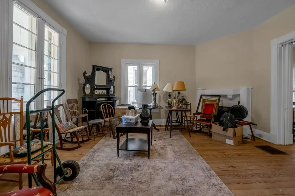 33 Mentelle Park Lexington KY 40502
