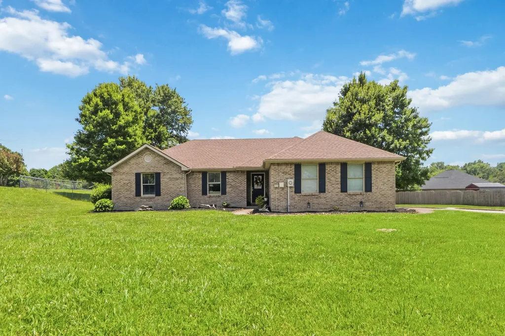 17 Enchanted Court Somerset KY 42503